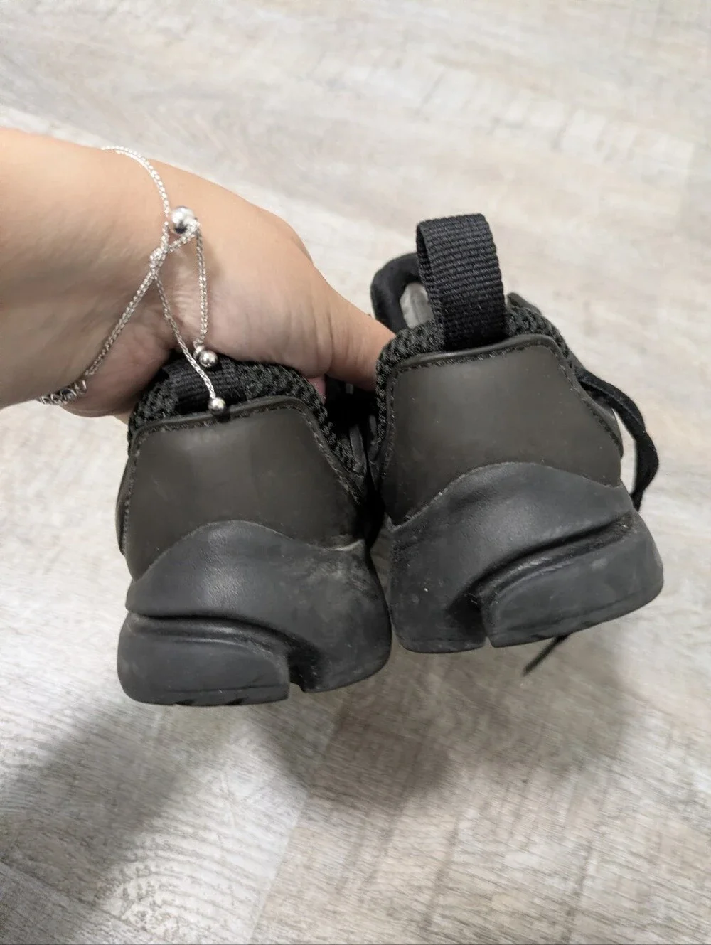 Nike Air Presto Triple Black Size 1Y